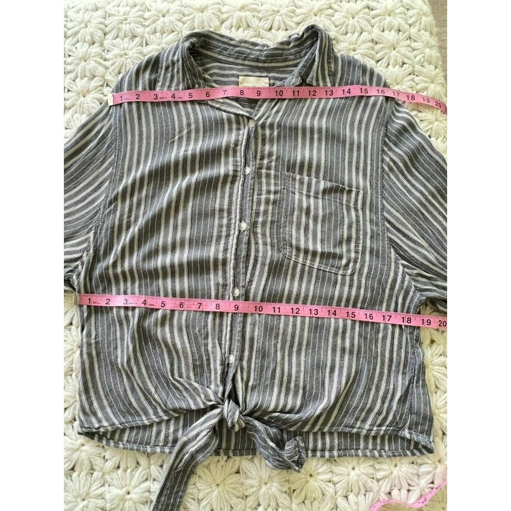 AMERICAN EAGLE OUTFITTERS  Button Front Tie Waist Stripe Gray White Small - Picture 9 of 12